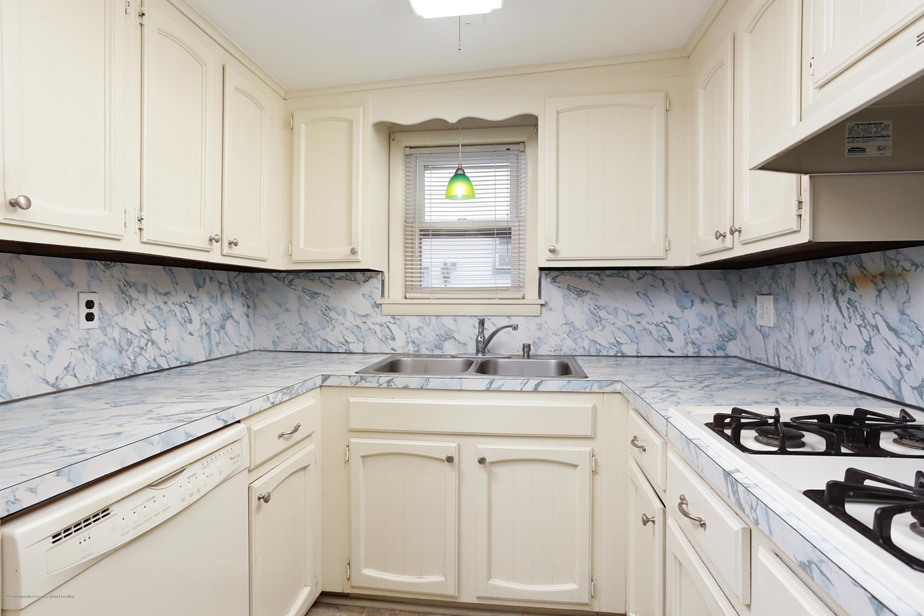105 Broad Street Matawan, NJ 07747 - Photo 14 of 22 IMG_4780
