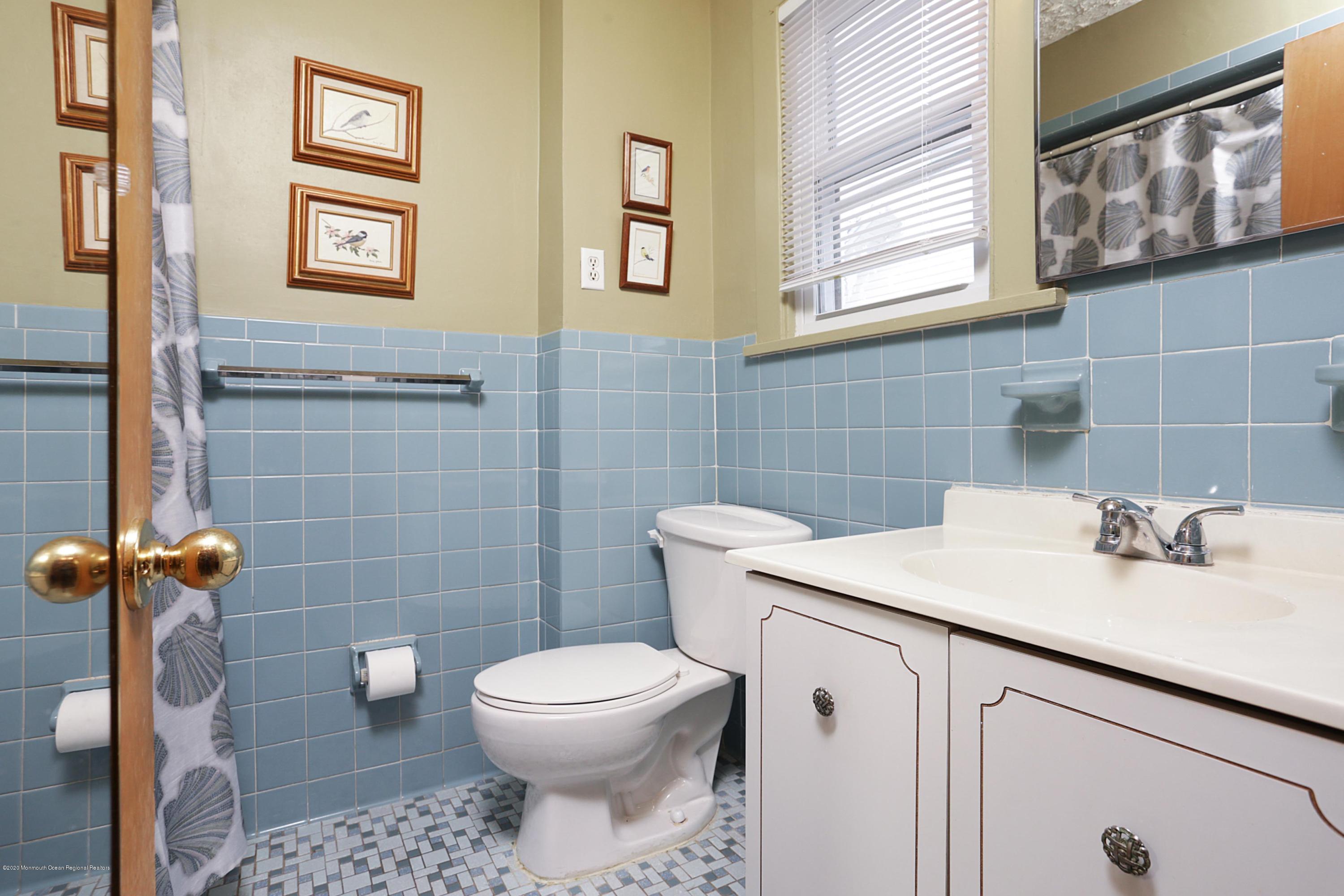 105 Broad Street Matawan, NJ 07747 - Photo 17 of 22 IMG_4764