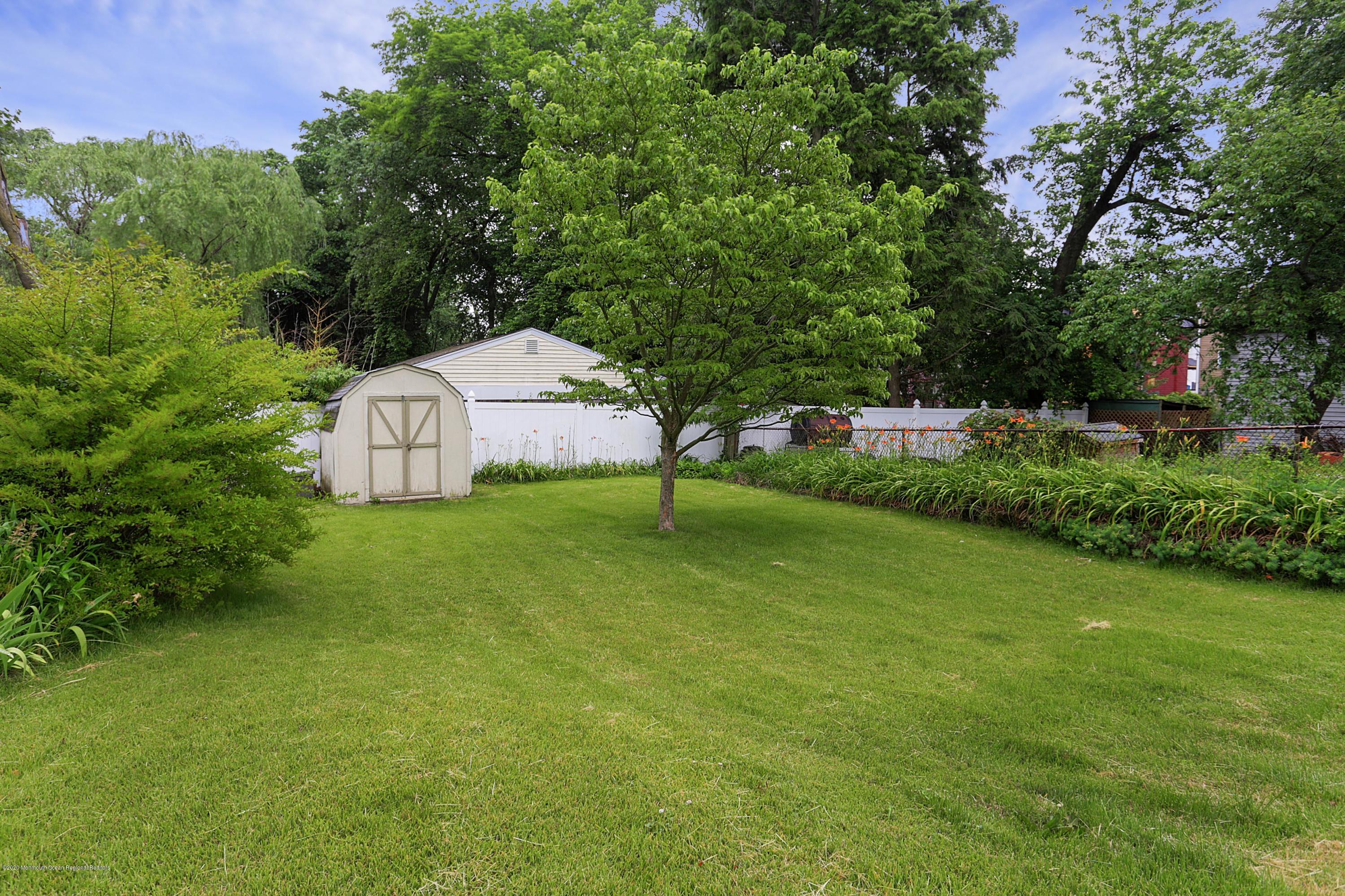 105 Broad Street Matawan, NJ 07747 - Photo 8 of 22 IMG_4807_08_09_10_11