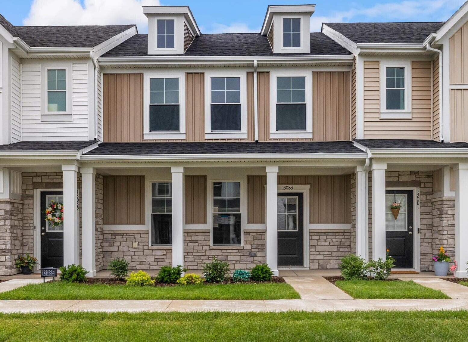 13083 Carolina Street Crown Point, IN 46307 - Photo 1 of 16 1554x1136