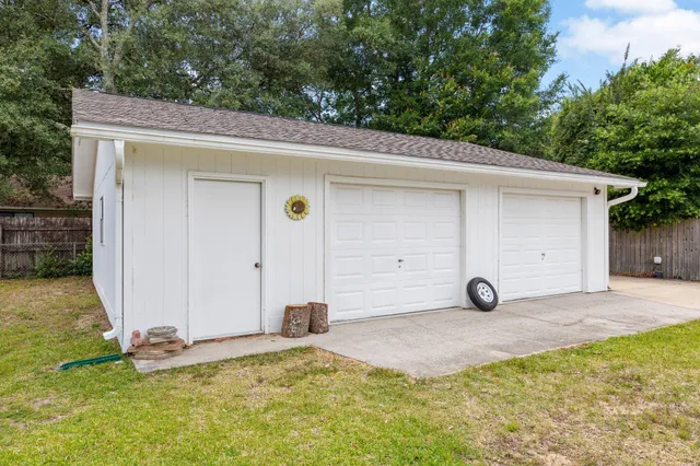 a view of a backyard with plants