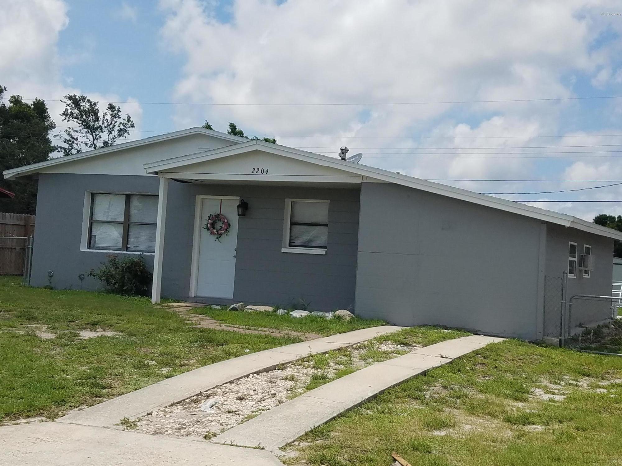 2204 Warwick Road Melbourne, FL 32935 - Photo 4 of 4 20180618_144035