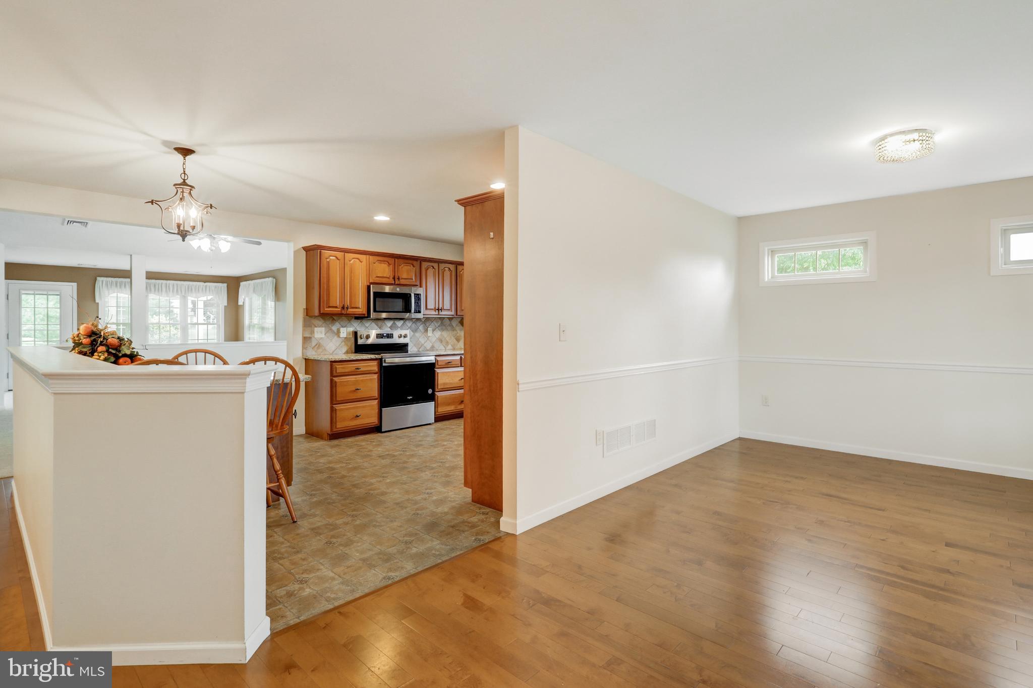 749 Heather Ridge Manheim, PA 17545 - Photo 8 of 57 Dining Room