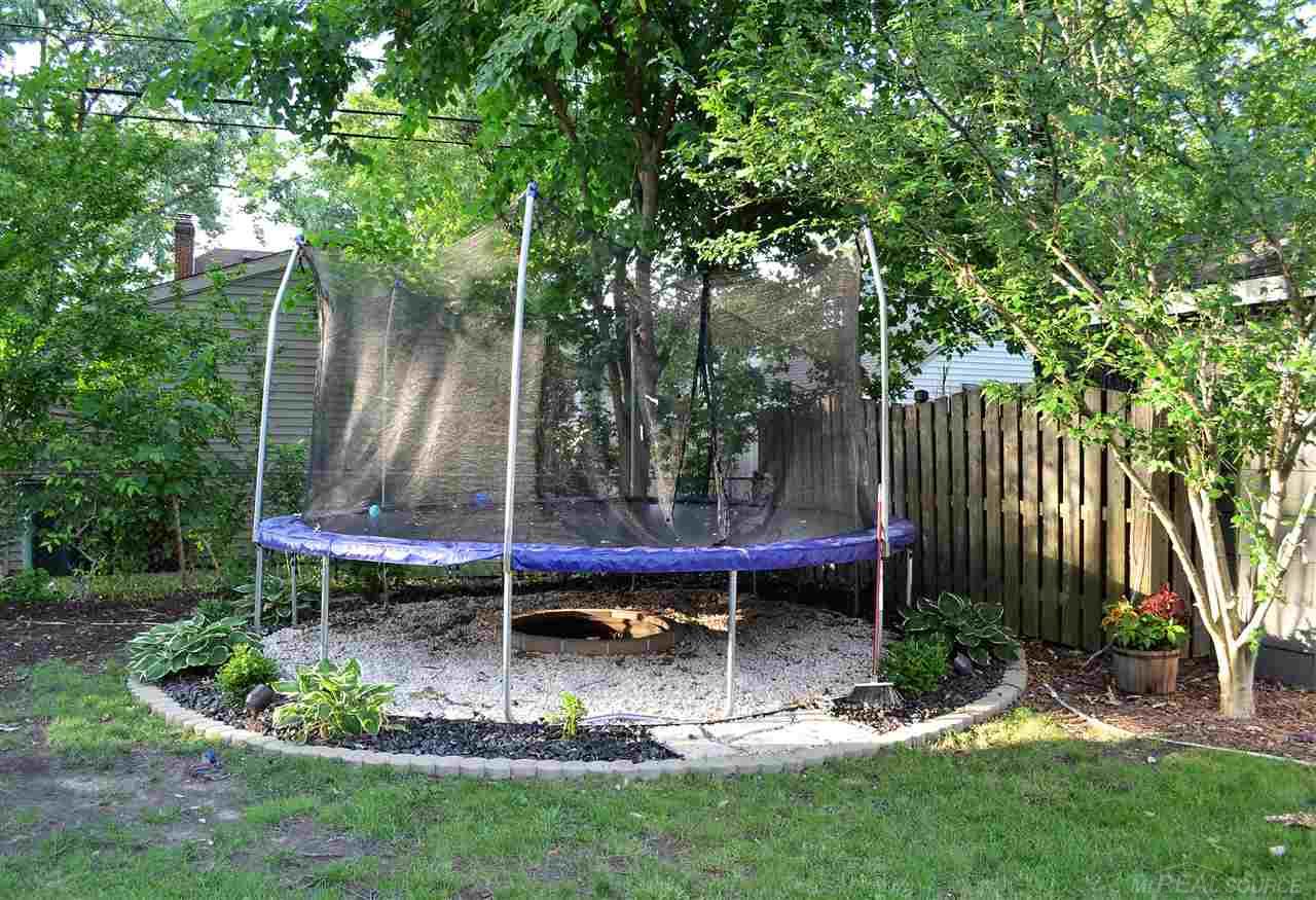 29 Devonshire Road Pleasant Ridge, MI 48069 - Photo 28 of 32