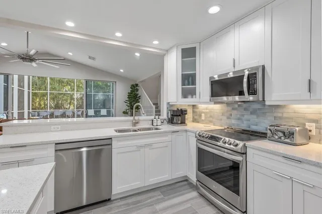 $1,875,000 | 1100 Royal Palm Drive, Naples, FL 34103