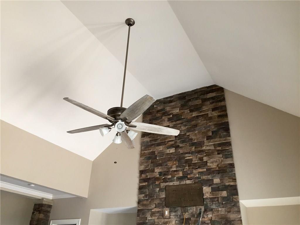 1448 Moravia Road Enon Valley, PA 16120 - Photo 7 of 22