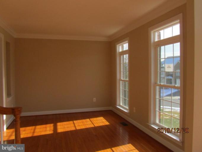 18626 Kerill Road Triangle, VA 22172 - Photo 12 of 12 Living Room