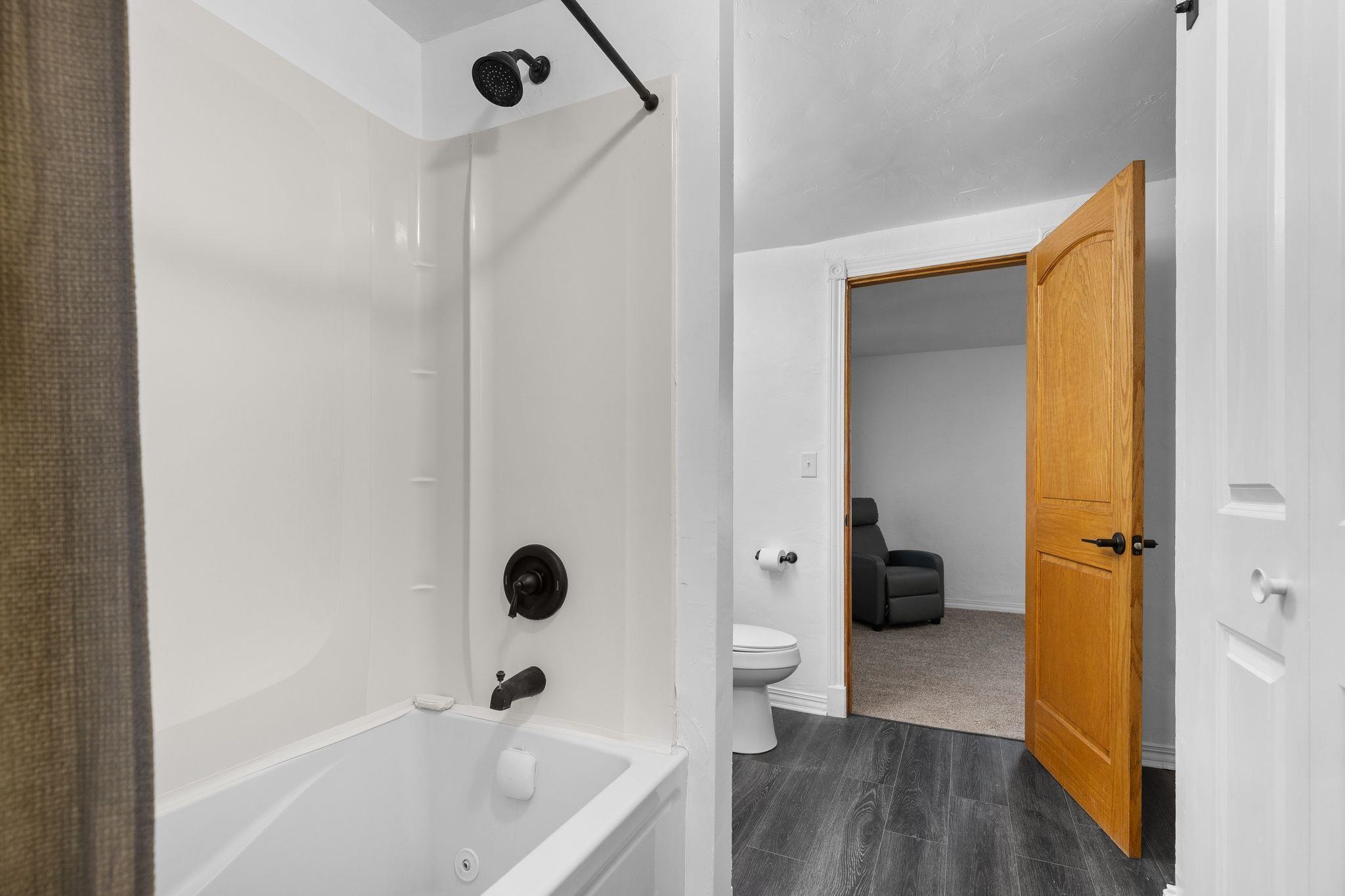 219 West 16th Avenue Oshkosh, WI 54902 - Photo 32 of 50