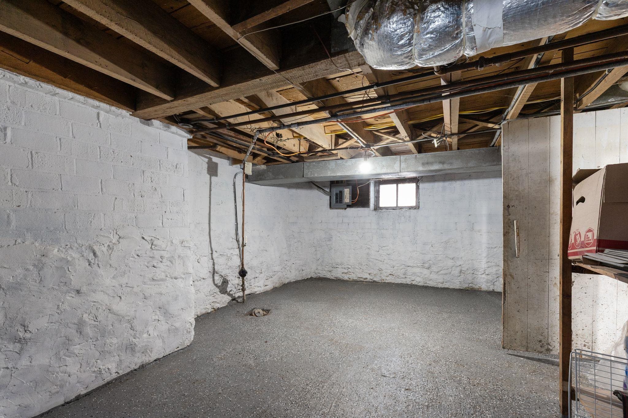 219 West 16th Avenue Oshkosh, WI 54902 - Photo 36 of 50