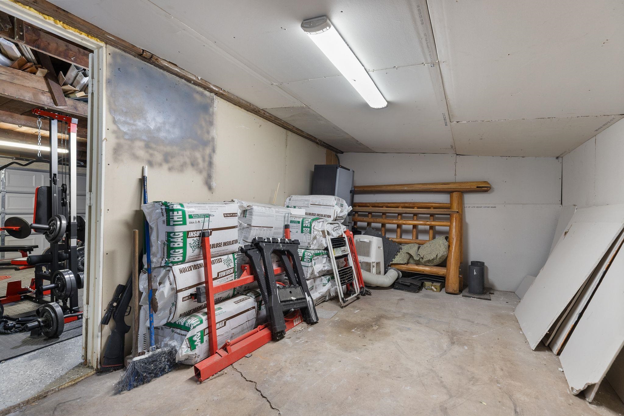 219 West 16th Avenue Oshkosh, WI 54902 - Photo 39 of 50