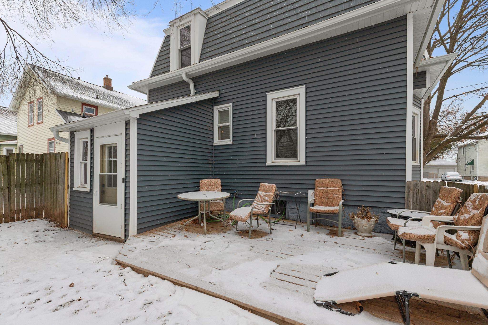 219 West 16th Avenue Oshkosh, WI 54902 - Photo 41 of 50