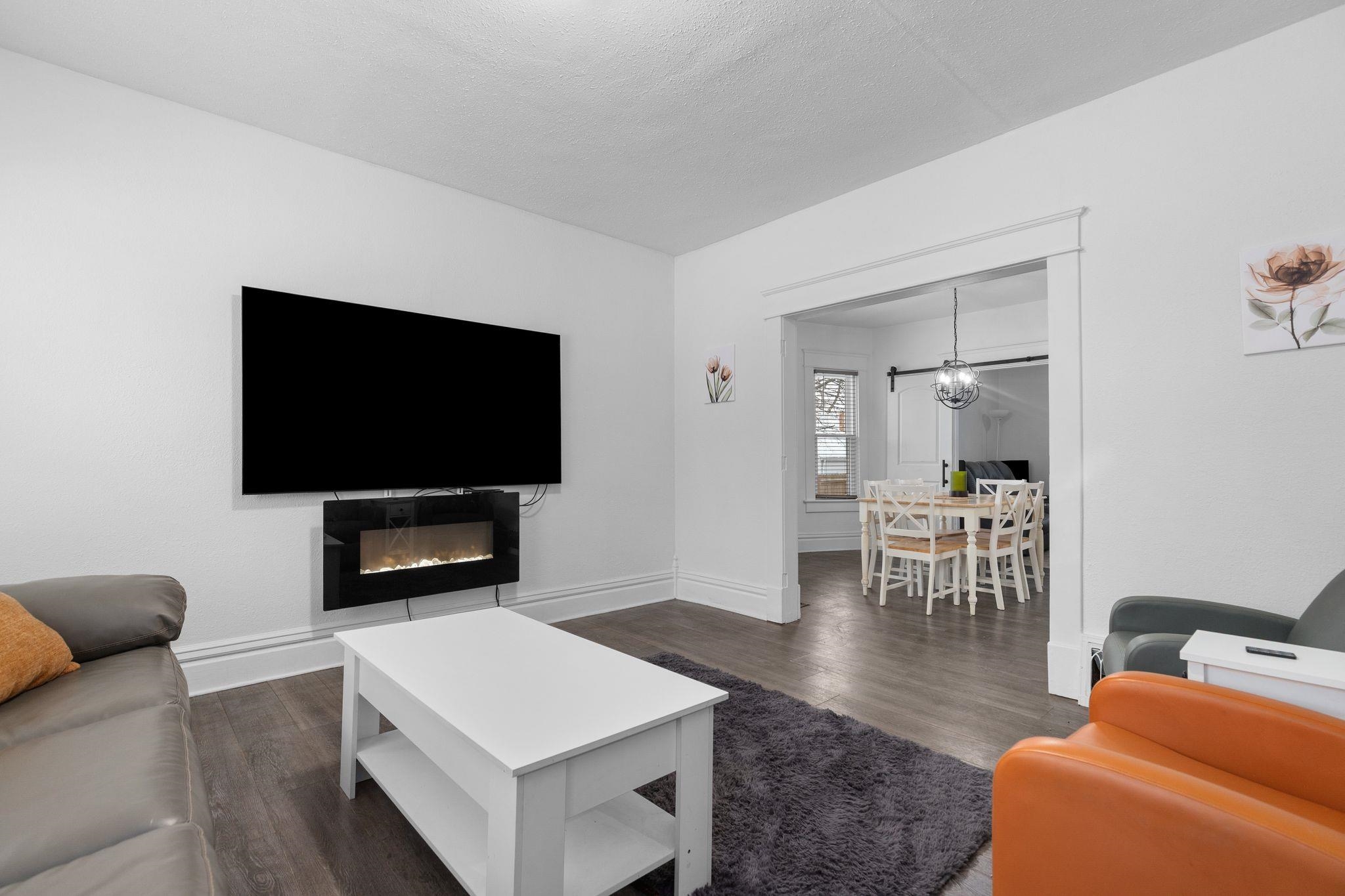 219 West 16th Avenue Oshkosh, WI 54902 - Photo 7 of 50