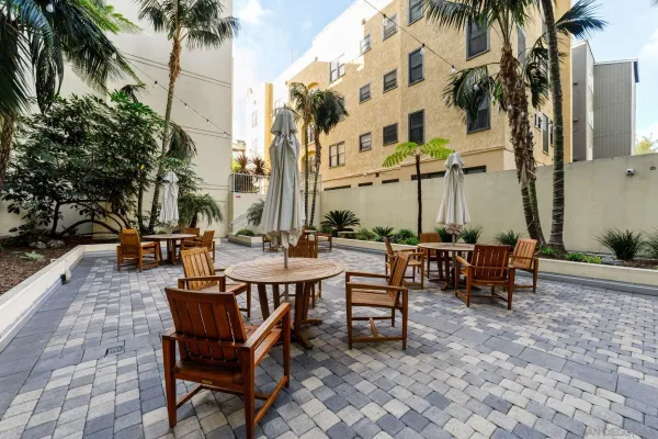 $5,900 | 850 Beech Street, Unit 511, San Diego, CA 92101