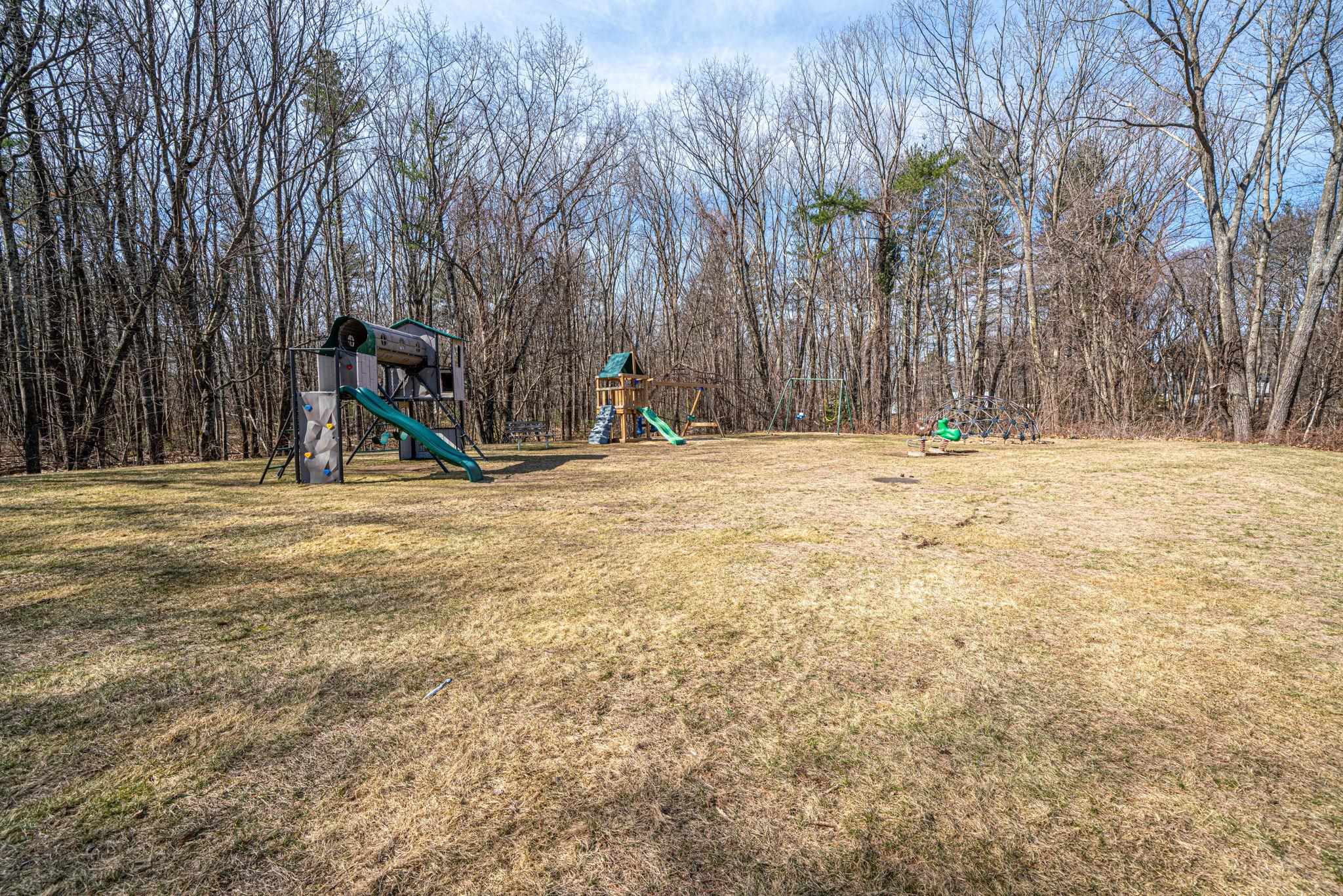 65 Fieldstone Drive Londonderry, NH 03053 - Photo 31 of 37