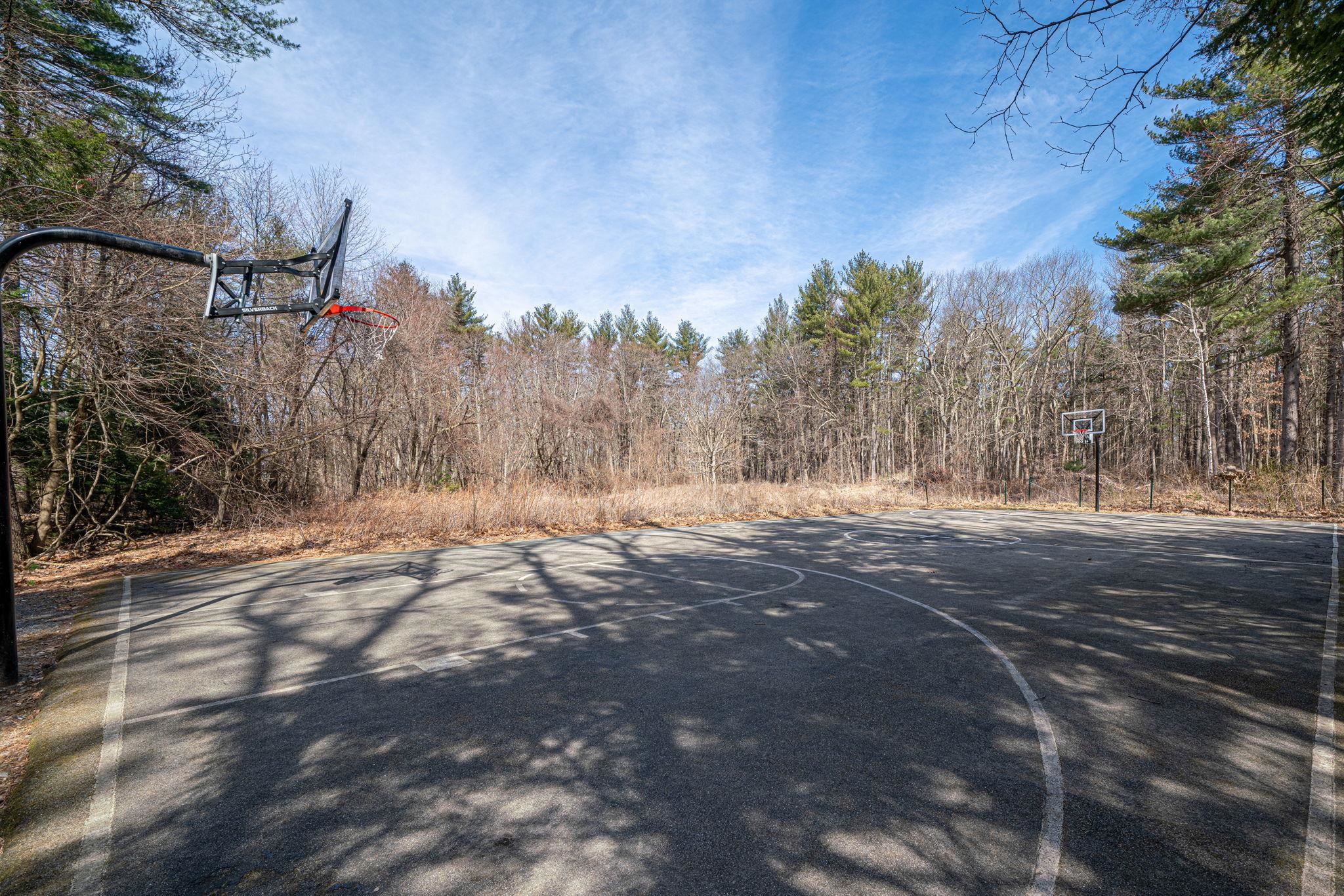 65 Fieldstone Drive Londonderry, NH 03053 - Photo 33 of 37