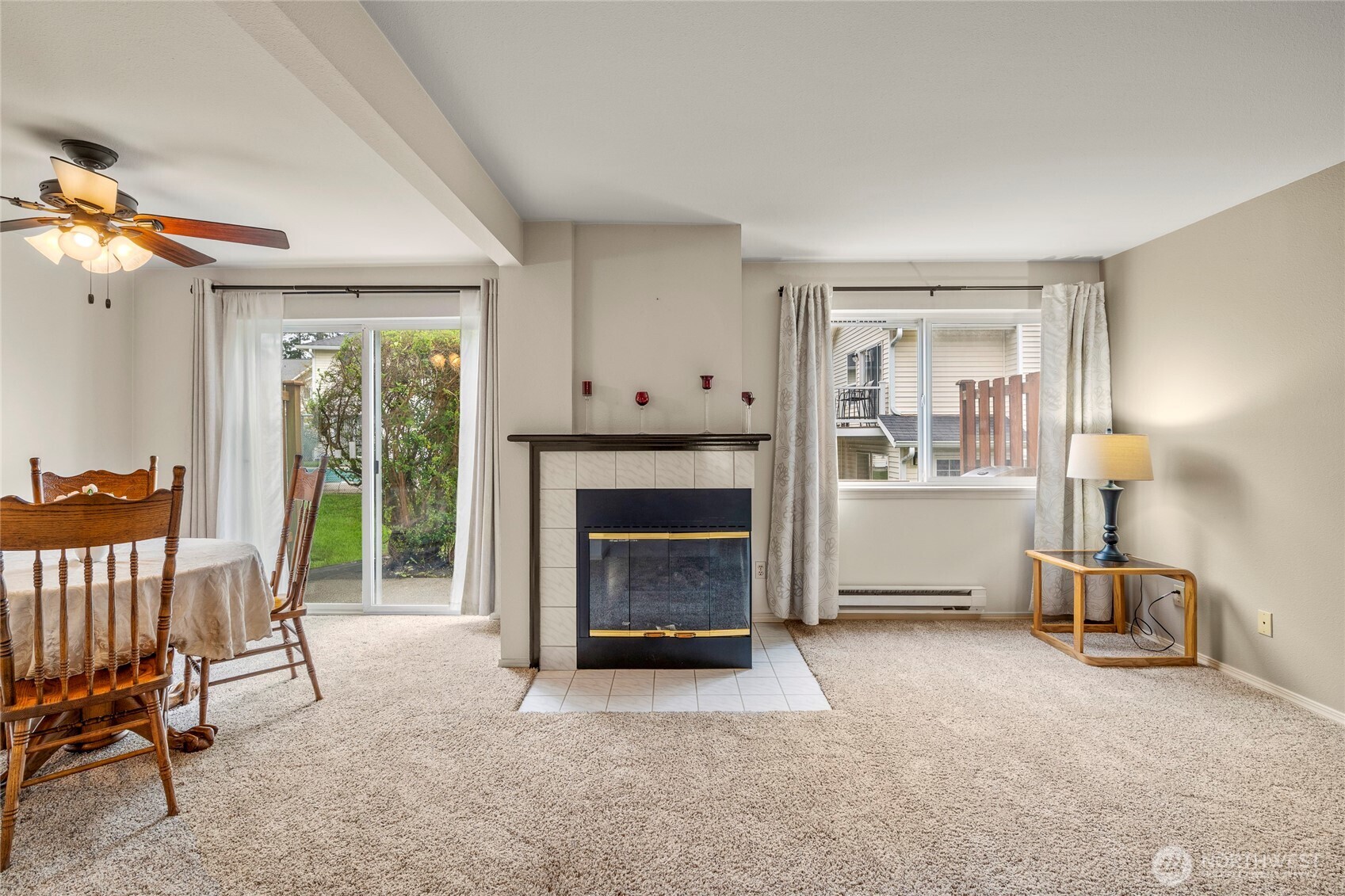 927 132nd Street Southwest, Unit C2 Everett, WA 98204 - Photo 6 of 39
