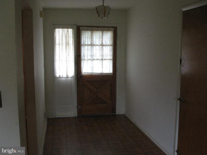 4100 Westmeath Road Nottingham, MD 21236 - Photo 13 of 16 Entrance Foyer