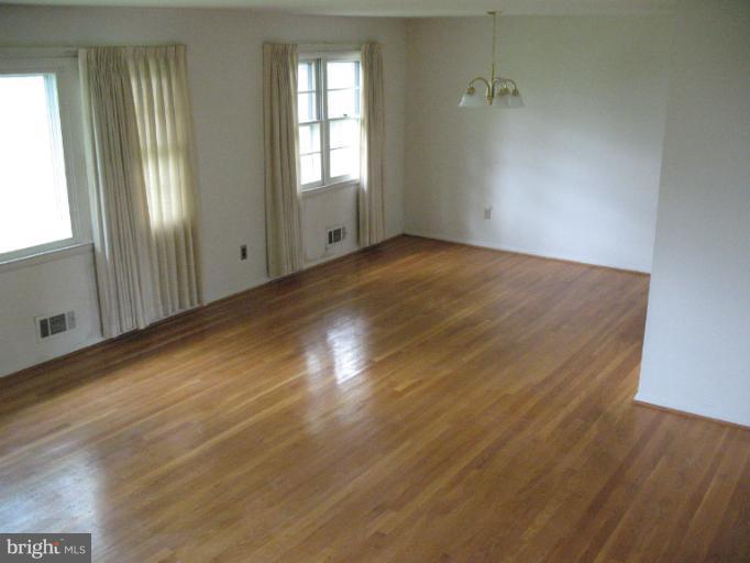 4100 Westmeath Road Nottingham, MD 21236 - Photo 3 of 16 Living Room/Dining Room 2