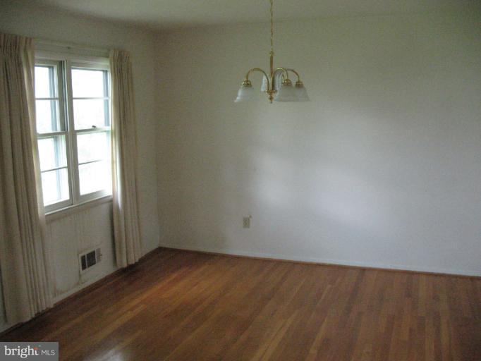 4100 Westmeath Road Nottingham, MD 21236 - Photo 9 of 16 Dining Room