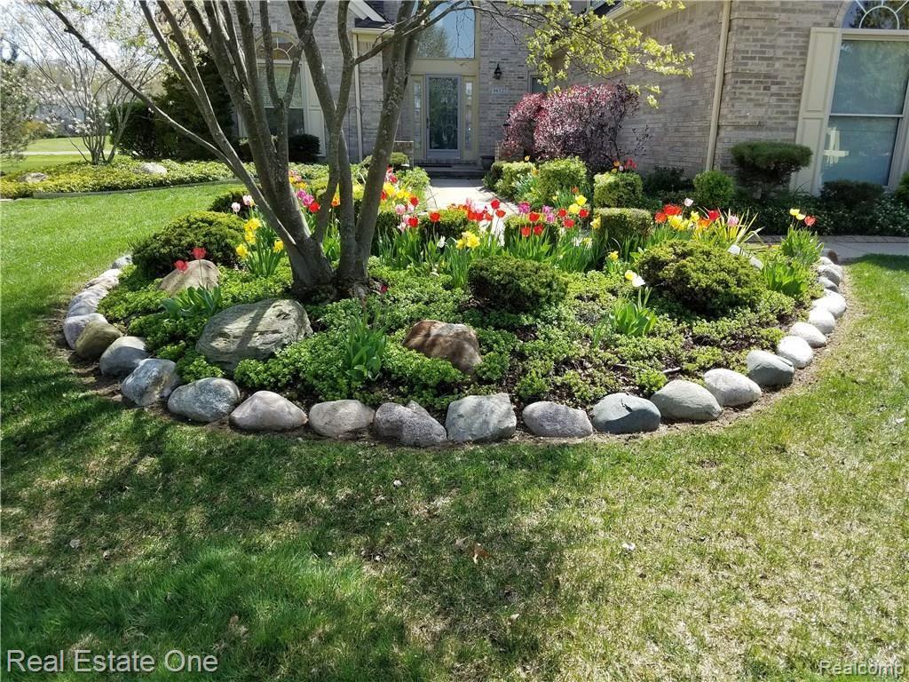 46527 Mornington Road Canton, MI 48188 - Photo 14 of 49 20170424_145432.jpg