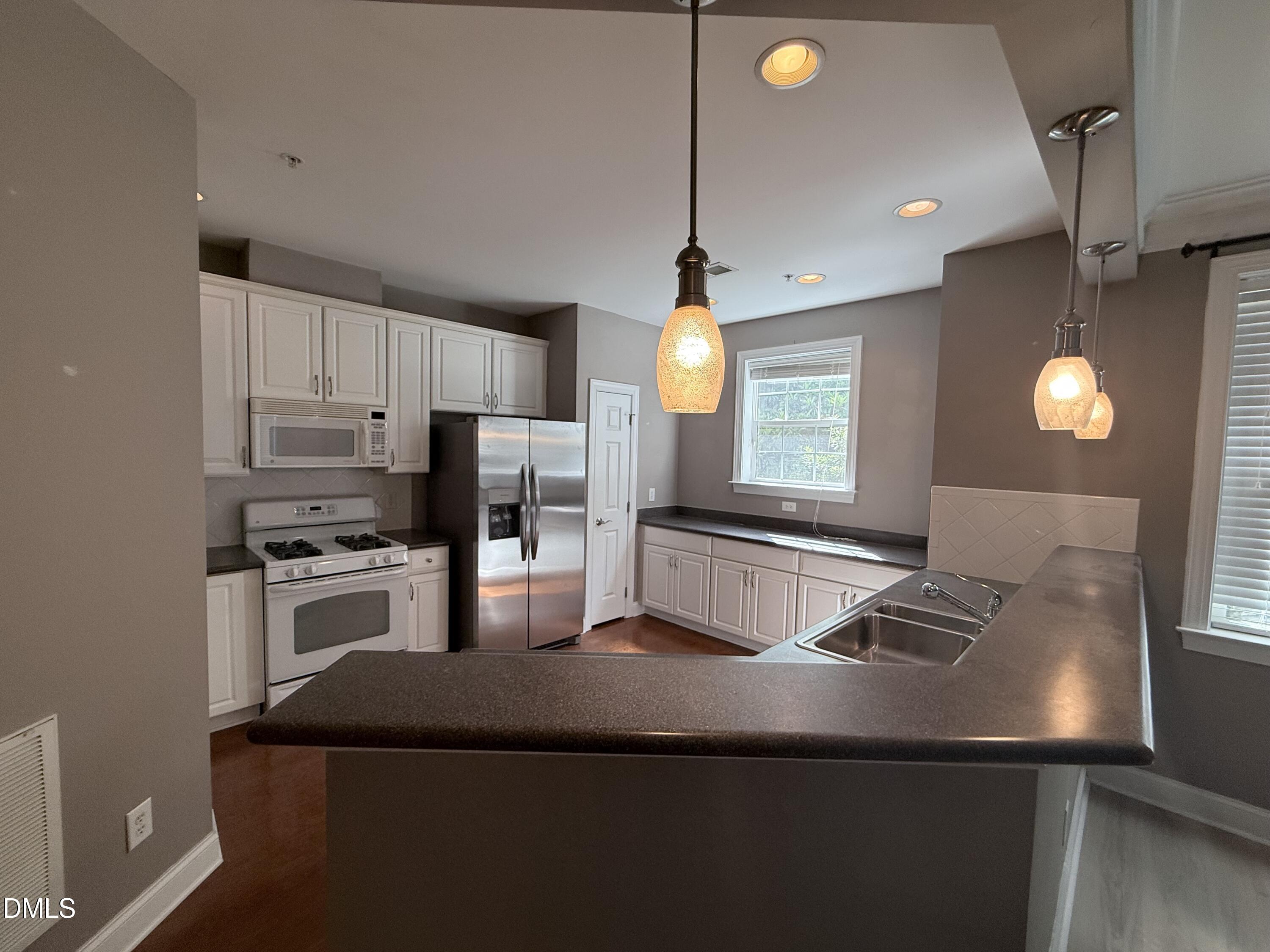 10411 Rosegate Court, Unit 3 Raleigh, NC 27617 - Photo 9 of 63