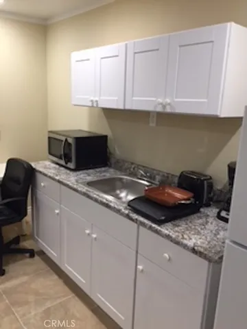 $2,000 | 26027 Edenpark Drive, Calabasas, CA 91302