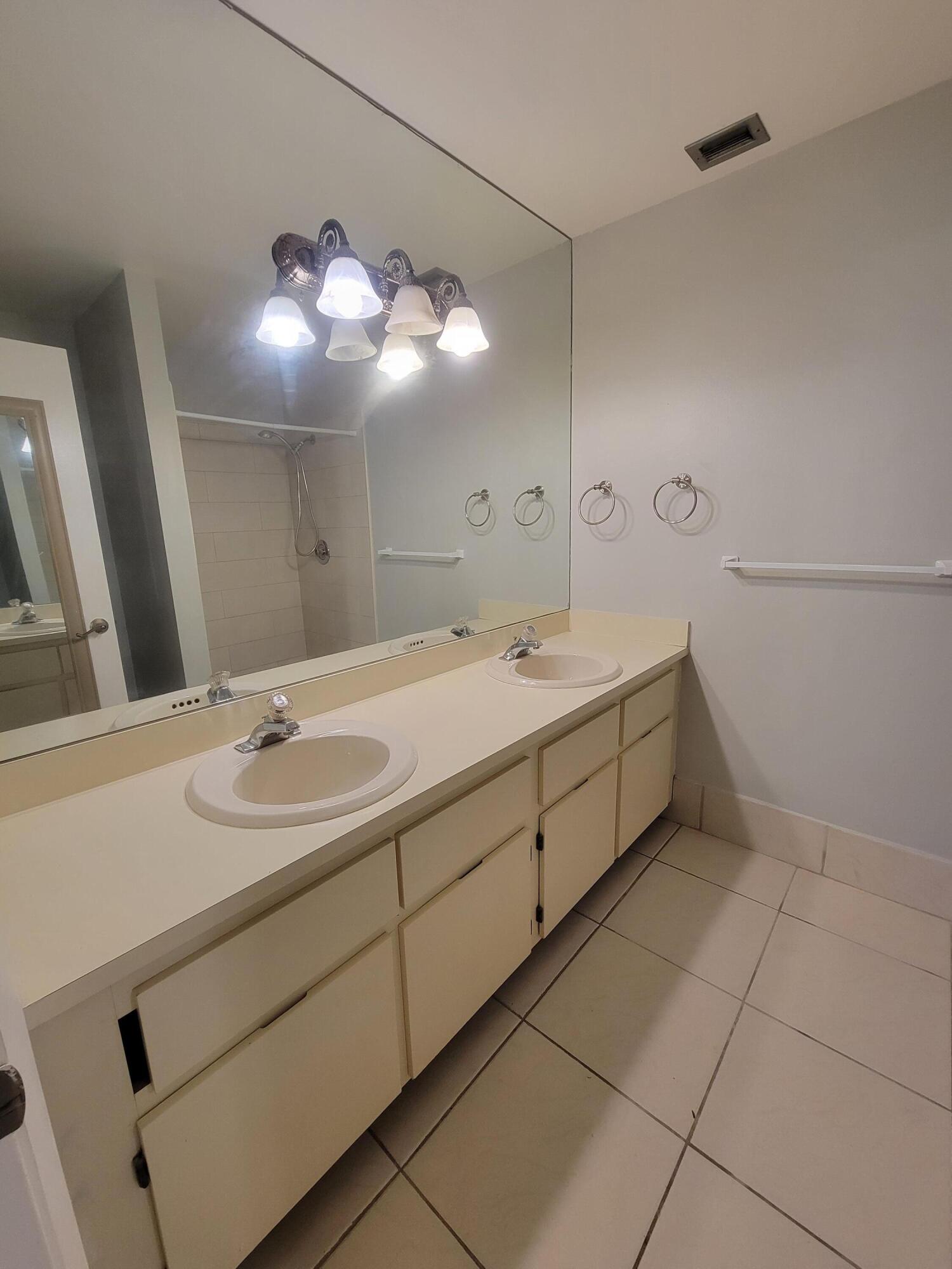 22281 Whistling Pines Lane Boca Raton, FL 33428 - Photo 21 of 33 20211031_114358