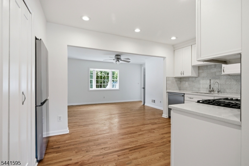 52 Hamilton Street Madison, NJ 07940 - Photo 6 of 34