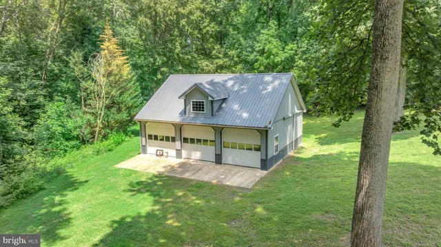 $1,390,000 | 2850 Dunleigh Drive, Dunkirk, MD 20754