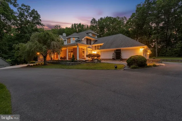 $1,390,000 | 2850 Dunleigh Drive, Dunkirk, MD 20754