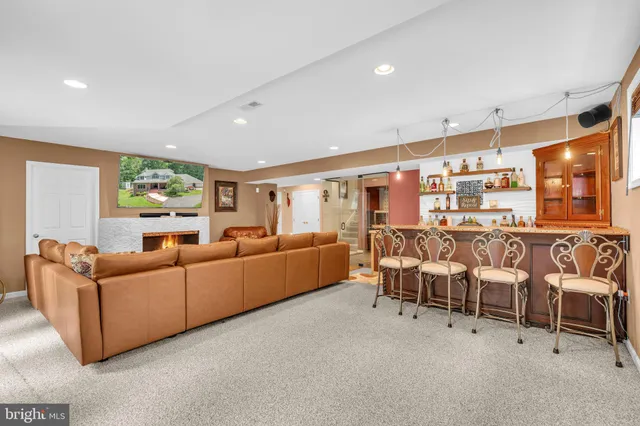 $1,390,000 | 2850 Dunleigh Drive, Dunkirk, MD 20754