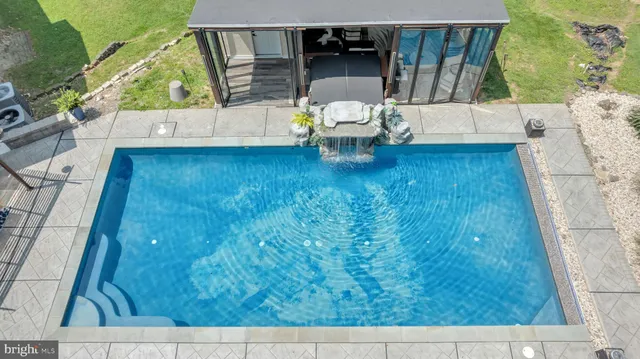 $1,390,000 | 2850 Dunleigh Drive, Dunkirk, MD 20754