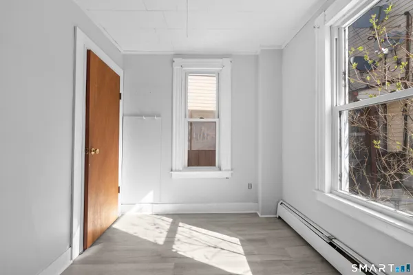 $2,500 | 48 Anderson Street, Naugatuck, CT 06770