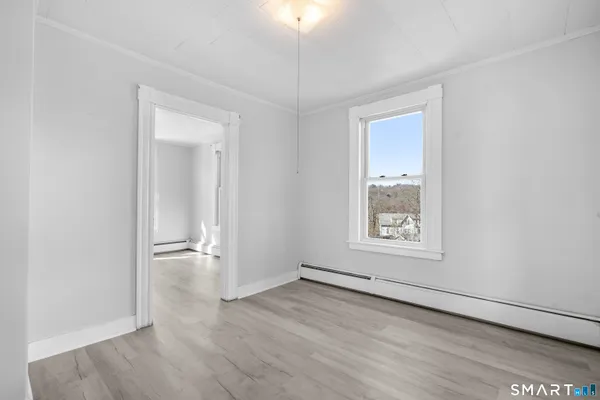 $2,500 | 48 Anderson Street, Naugatuck, CT 06770