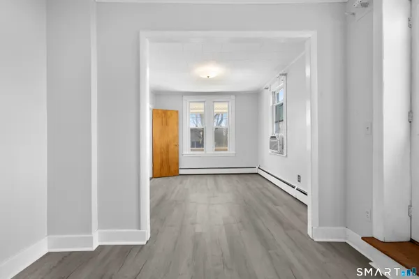 $2,500 | 48 Anderson Street, Naugatuck, CT 06770