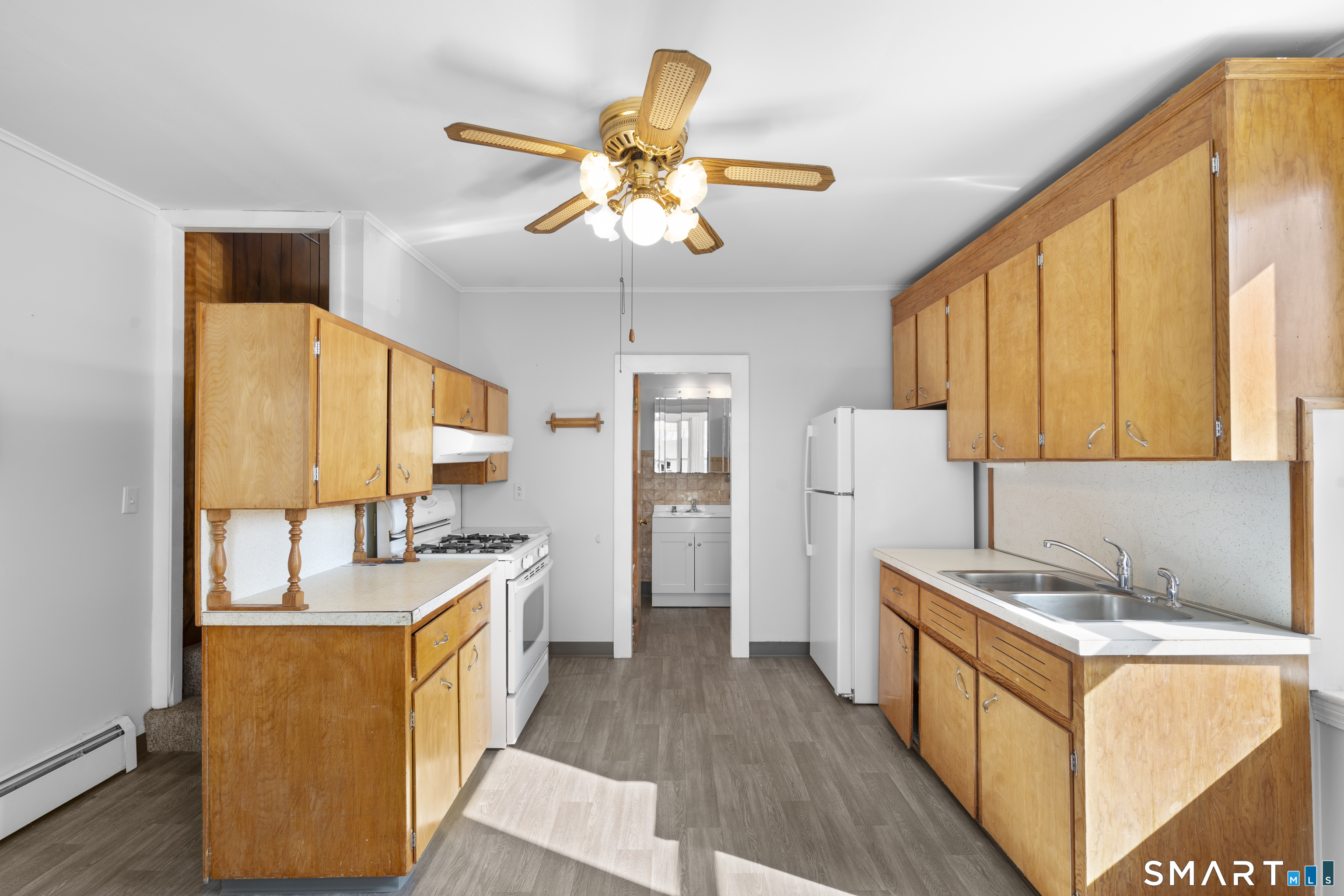 48 Anderson Street Naugatuck, CT 06770 - Photo 3 of 24