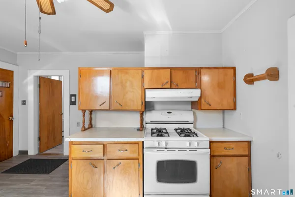 $2,500 | 48 Anderson Street, Naugatuck, CT 06770