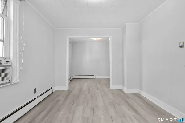 $2,500 | 48 Anderson Street, Naugatuck, CT 06770