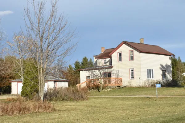 $199,900 | W2534 De Master Road, Unit W2536, Holland, WI 53070