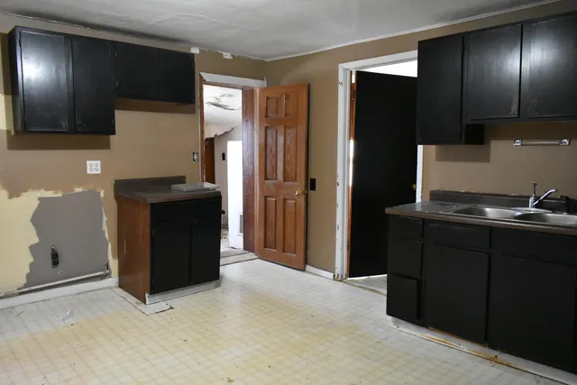 $199,900 | W2534 De Master Road, Unit W2536, Holland, WI 53070