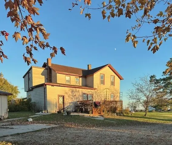 $199,900 | W2534 De Master Road, Unit W2536, Holland, WI 53070