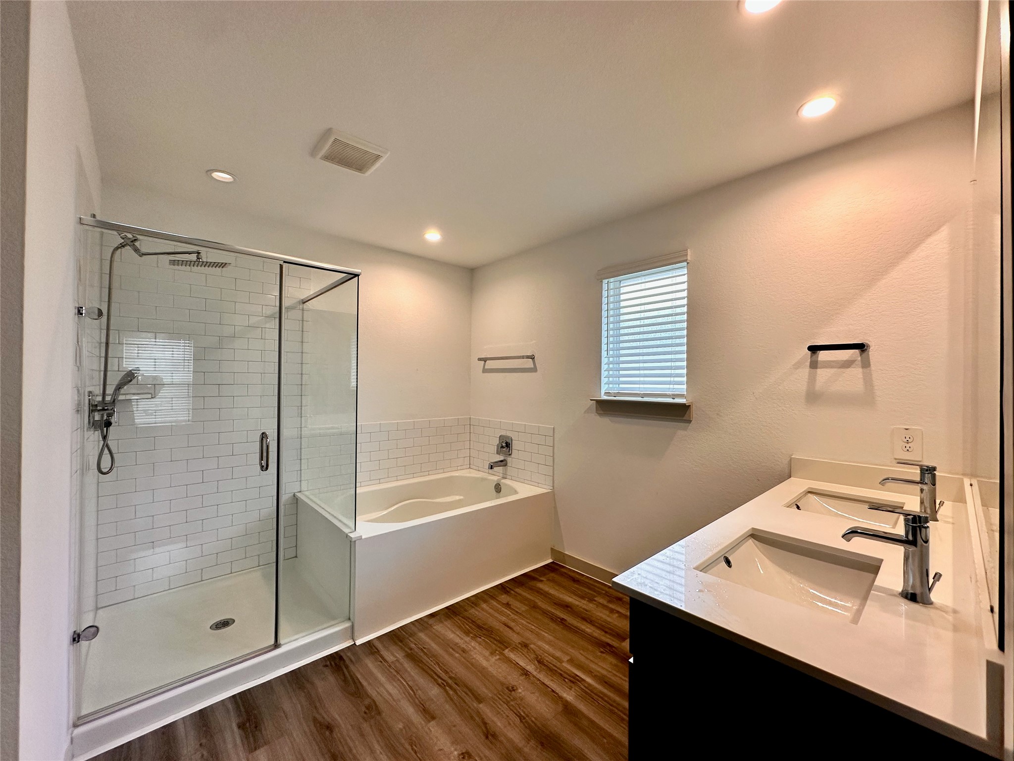 7719 Suffolk Vly Lane Rosharon, TX 77583 - Photo 12 of 22