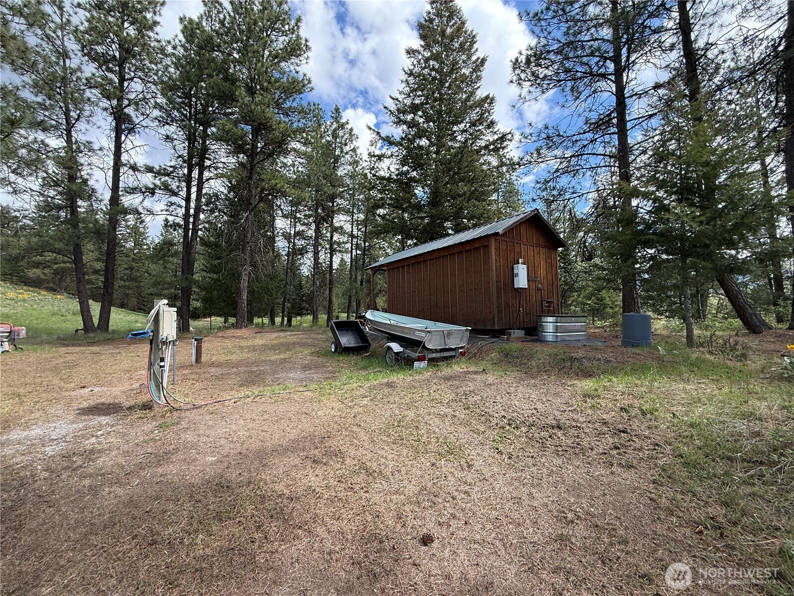 108 Grizzly Loop Republic, WA 99166 - Photo 24 of 36