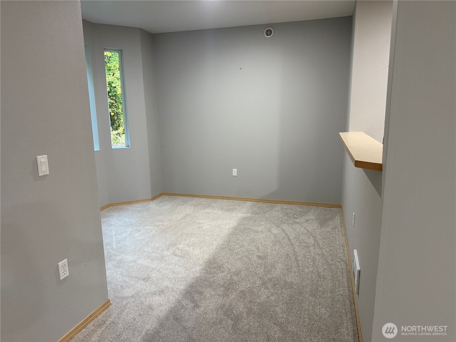 701 Harrington Place Southeast, Unit 1136 Renton, WA 98058 - Photo 12 of 29
