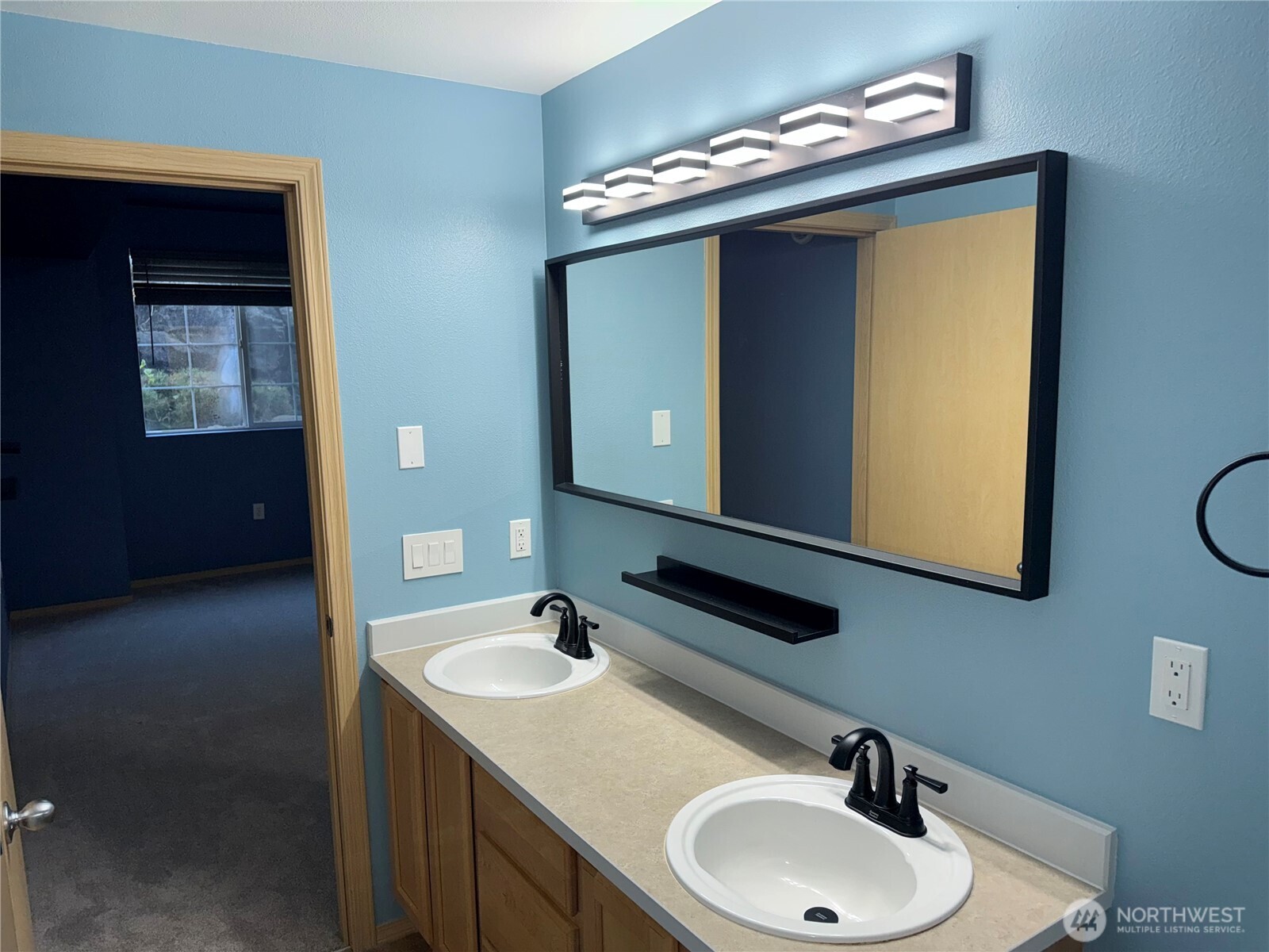 701 Harrington Place Southeast, Unit 1136 Renton, WA 98058 - Photo 27 of 29