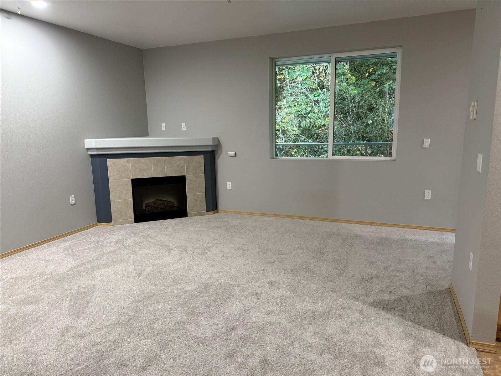 701 Harrington Place Southeast, Unit 1136 Renton, WA 98058 - Photo 5 of 31