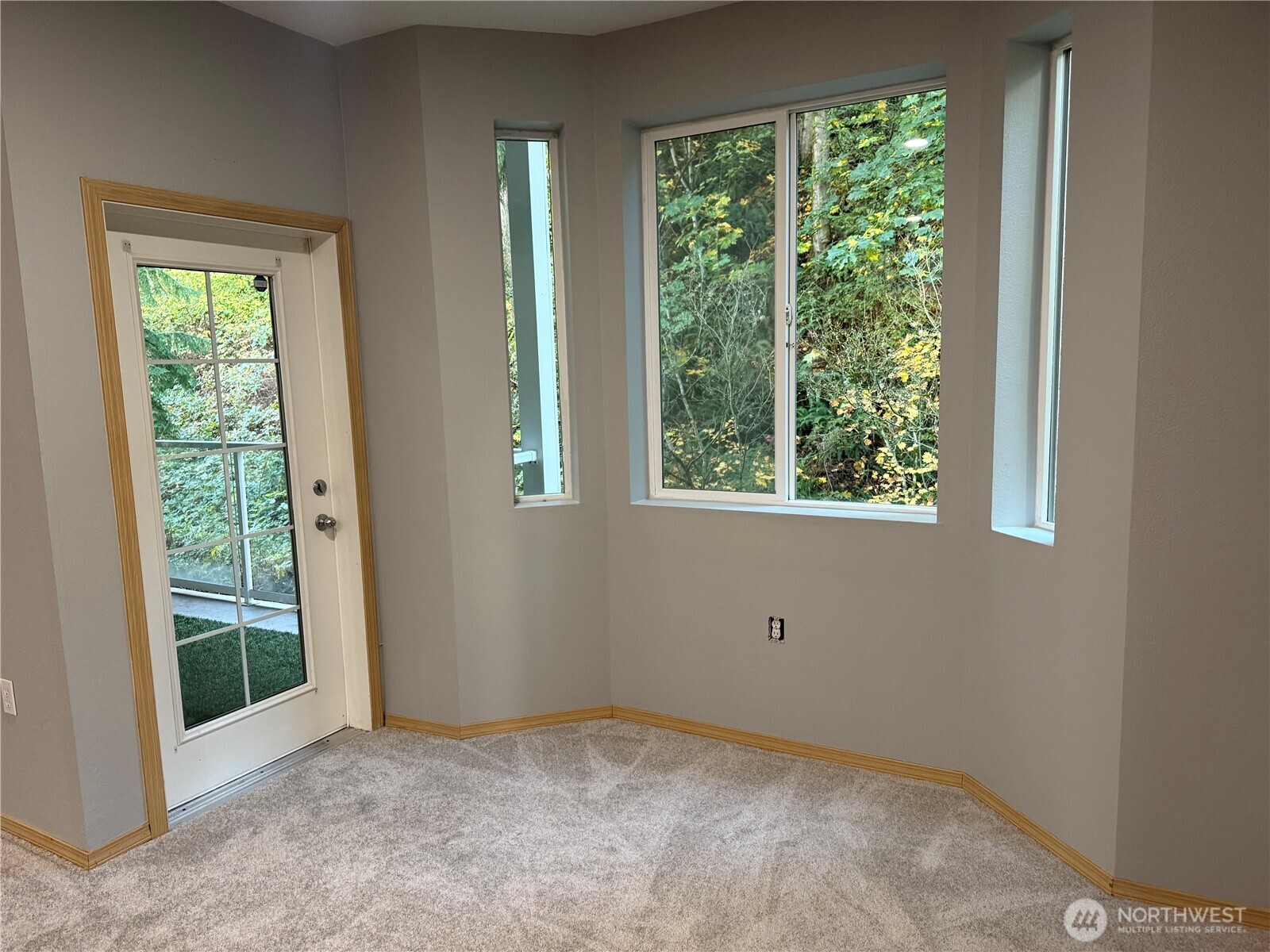 701 Harrington Place Southeast, Unit 1136 Renton, WA 98058 - Photo 10 of 31