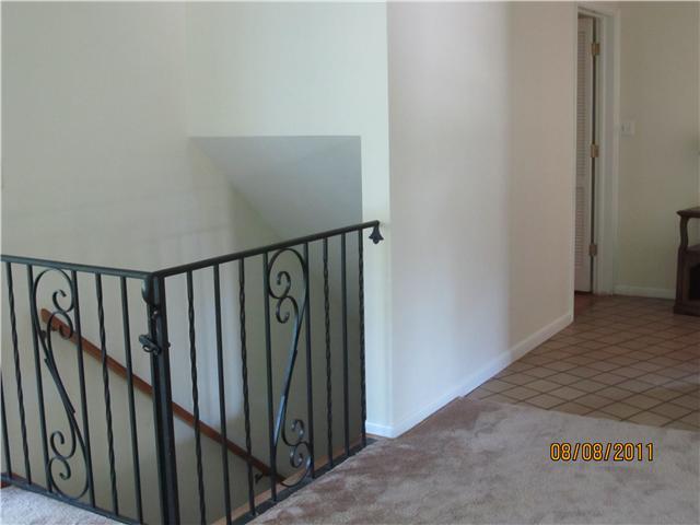 3864 Woodbridge Road Columbus, OH 43220 - Photo 9 of 9 Gallery Image 9