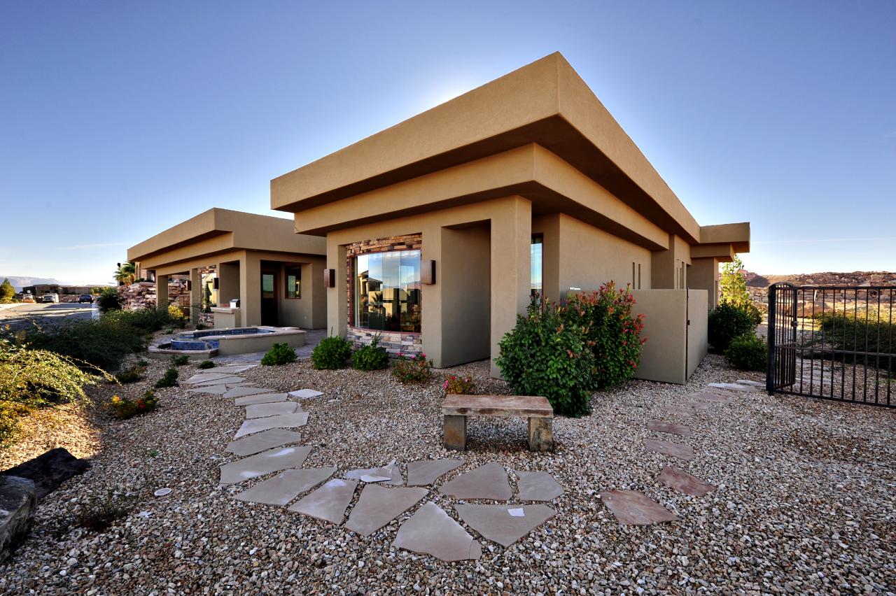1906 East View Point Street St. George, UT 84790 - Photo 1 of 1 Back View