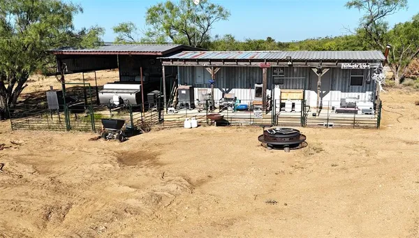 a view of back yard of the house